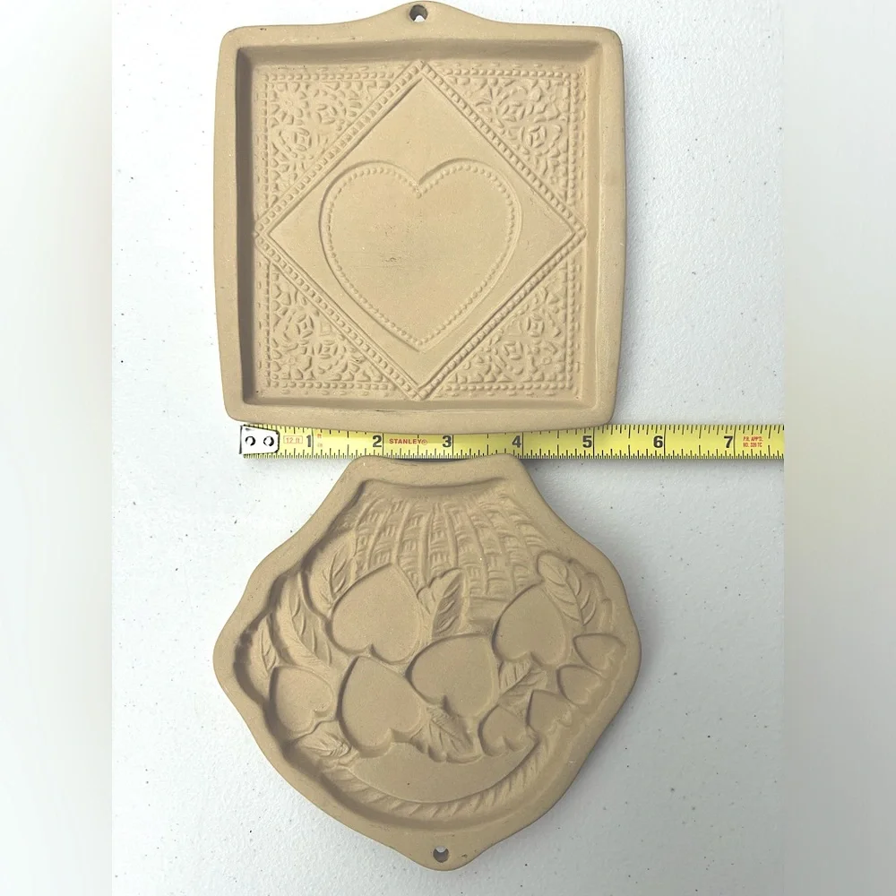 Brown Bag Molds hill design